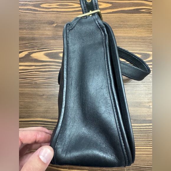 Coach Vintage Stewardess Black Leather Flap Shoulder Bag 9525 Rare Clean - Picture 6 of 11
